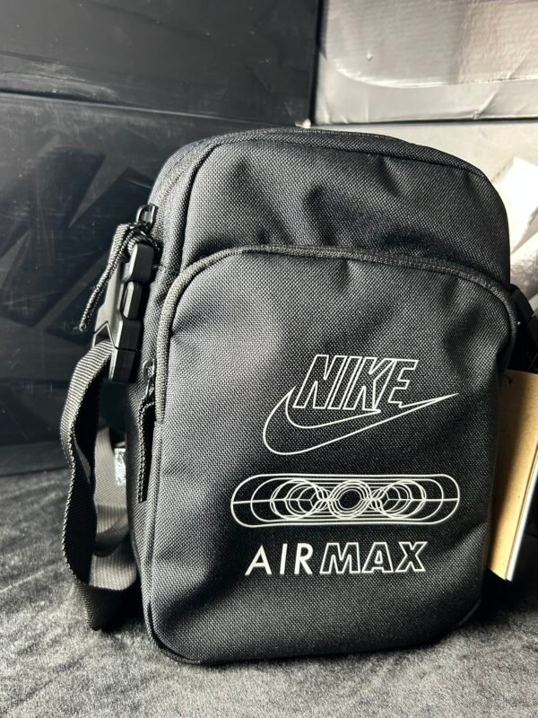 Sacoche Nike Air Max FQ0234-010